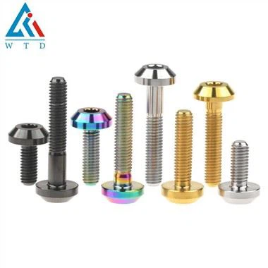 Titán hatlapú esernyőfejű csavar