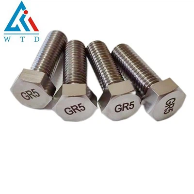 Titán hatlapfejű csavarok